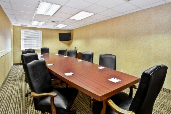 Baymont by Wyndham Knoxville/Cedar Bluff image 15