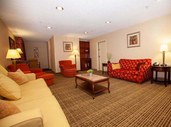 Baymont by Wyndham Knoxville/Cedar Bluff image 25