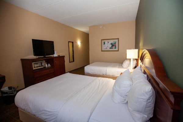 Baymont by Wyndham Knoxville/Cedar Bluff image 27